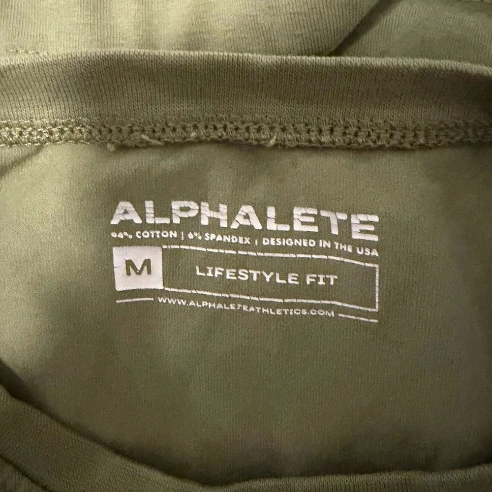Alphalete Olive Green Cropped Tee - Size M - Picture 5 of 10